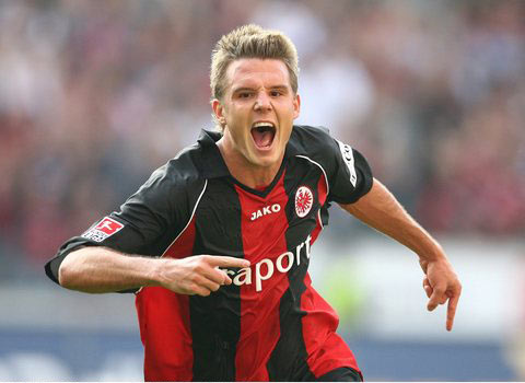 一边要面对 一边要面对